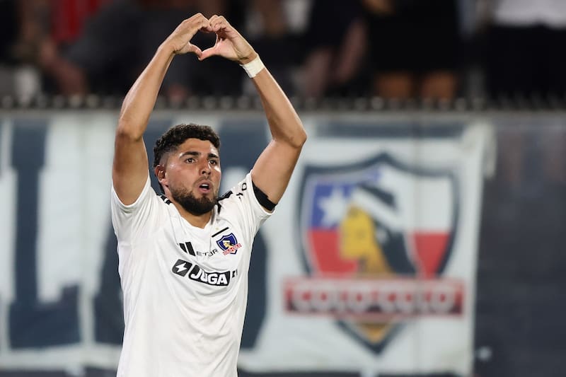 El delantero recibe loas por su prometedor comienzo con Colo Colo. Foto: Aton.