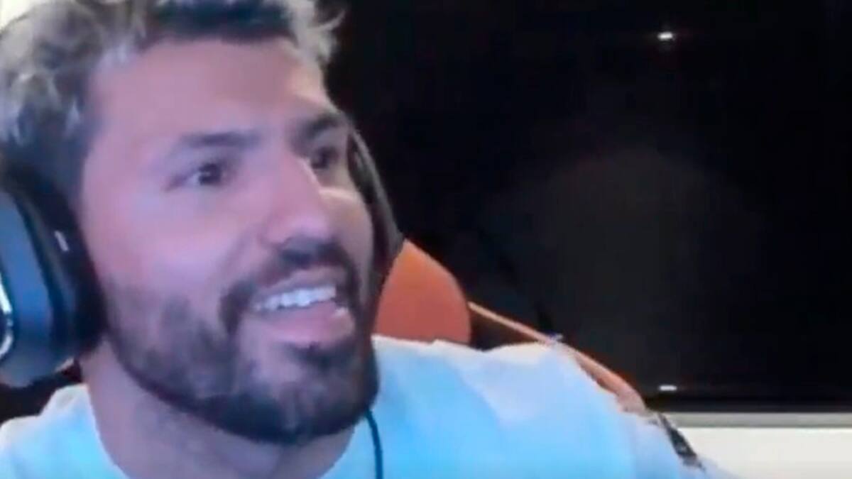 ¡Qué agradable sujeto! Kun Agüero se lució en Twitch al ritmo de Hawái de Maluma