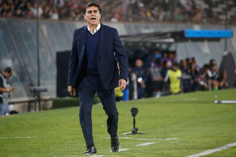 Gustavo Quinteros, DT de Colo Colo.