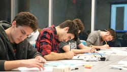 Estas son las 5 universidades chilenas a las que postularon los alumnos con mejor puntaje en la PAES