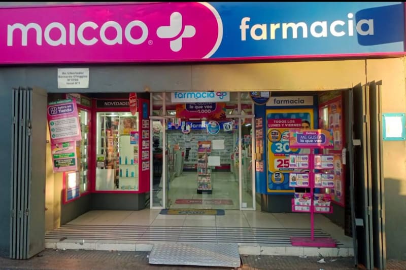 La cadena de tiendas agregó recientemente un apartado de farmacias a sus más de 130 locales.
