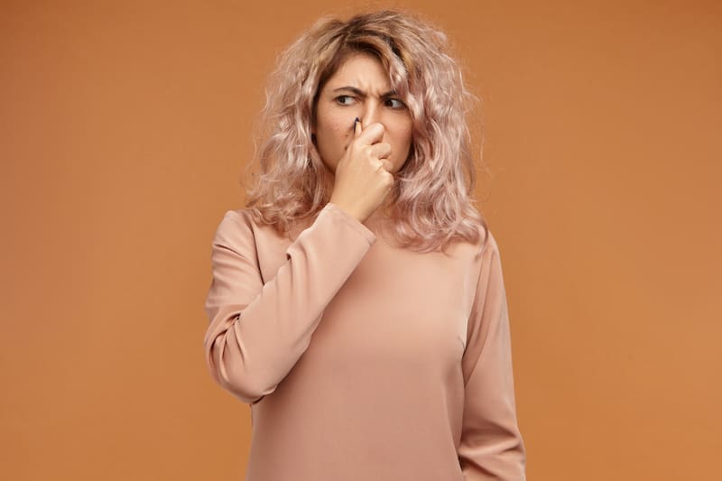 Evita tener que botar tu polera favorita con esta mezcla especial.