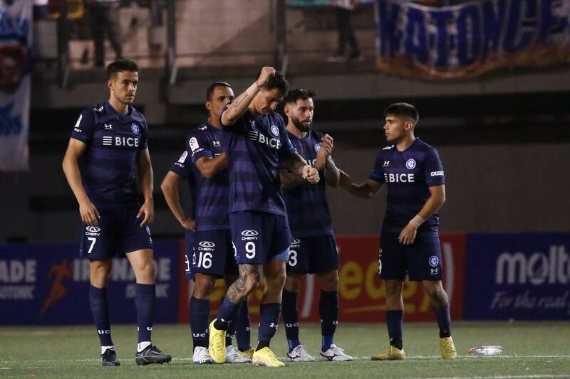 La UC sufrió para derrotar a Deportes Colina e instalarse en cuartos de final de la zona centro-norte de Copa Chile
Jonnathan Oyarzun/Photosport