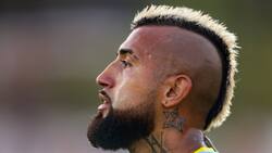 "Wue... ladrones": Arturo Vidal arremetió contra el Hipódromo tras perder carrera con sus caballos