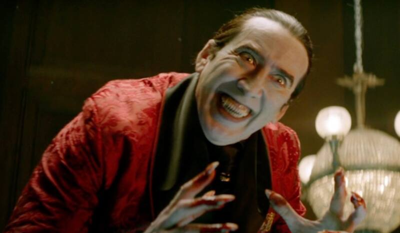 El actor interpreta a Drácula.