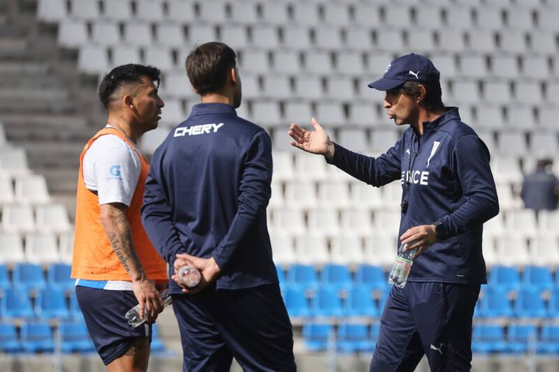 , entrenador de la Universidad Católica. Foto: Agencia Aton.