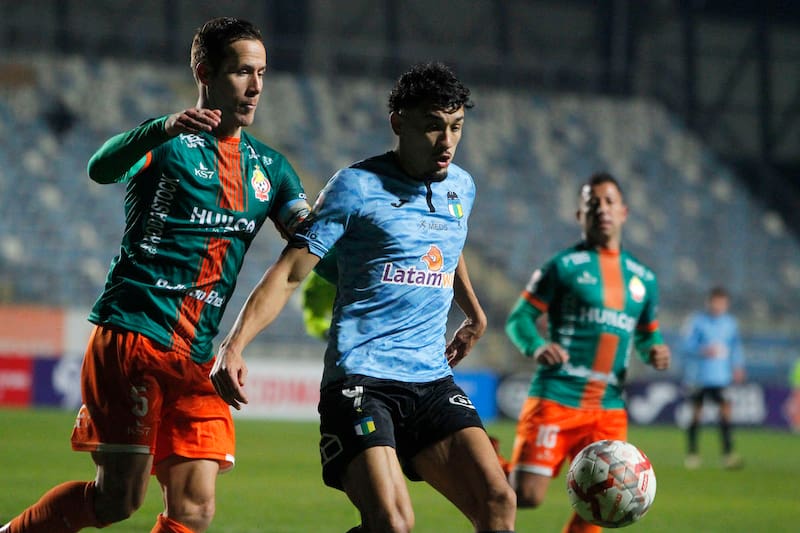 Ambos equipos coquetean seriamente con el descenso en la presente edición del Campeonato Nacional.