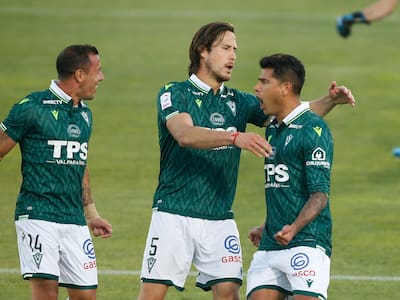 ¿Primeros refuerzos? Brillaron en Wanderers y llegaron a apoyar al equipo para Copa Chile