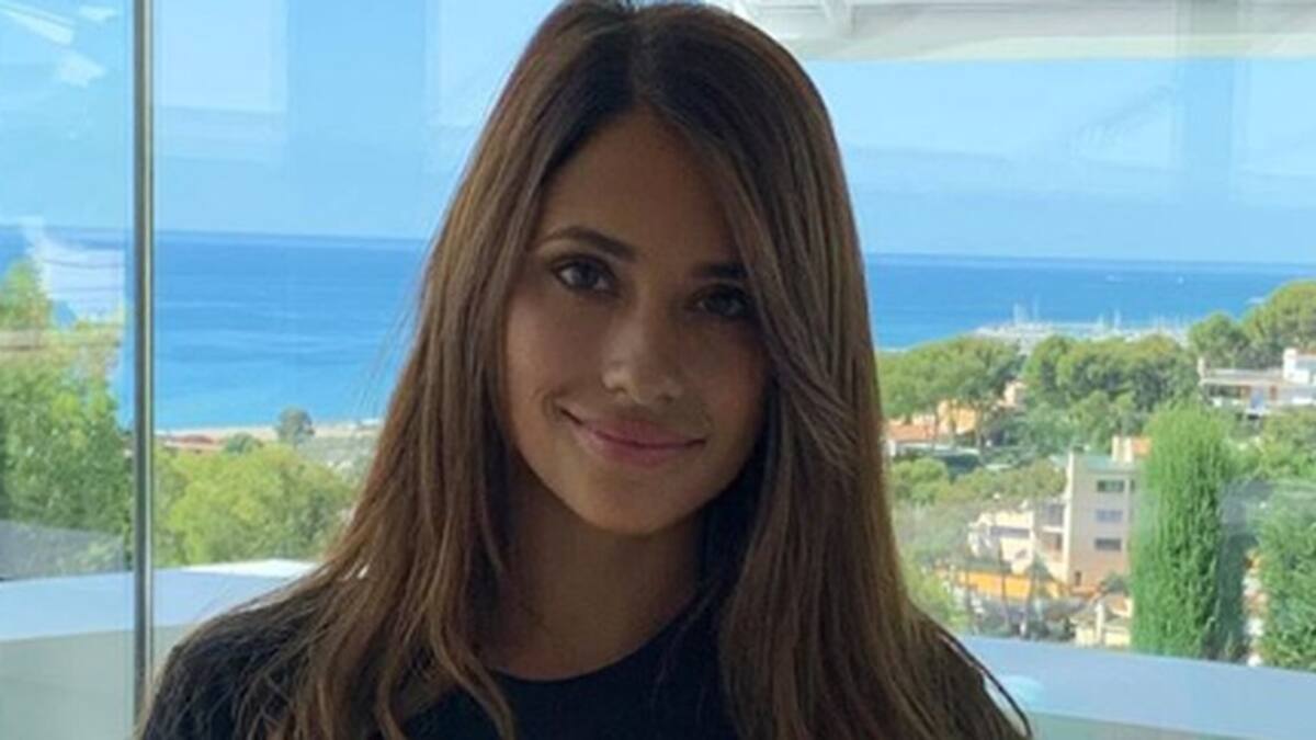 Esposa de Leo Messi se llevó todos los aplausos al posar en bikini