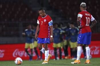 La Roja volverá a ser arbitrado por juez que no cobró el penal contra Uruguay