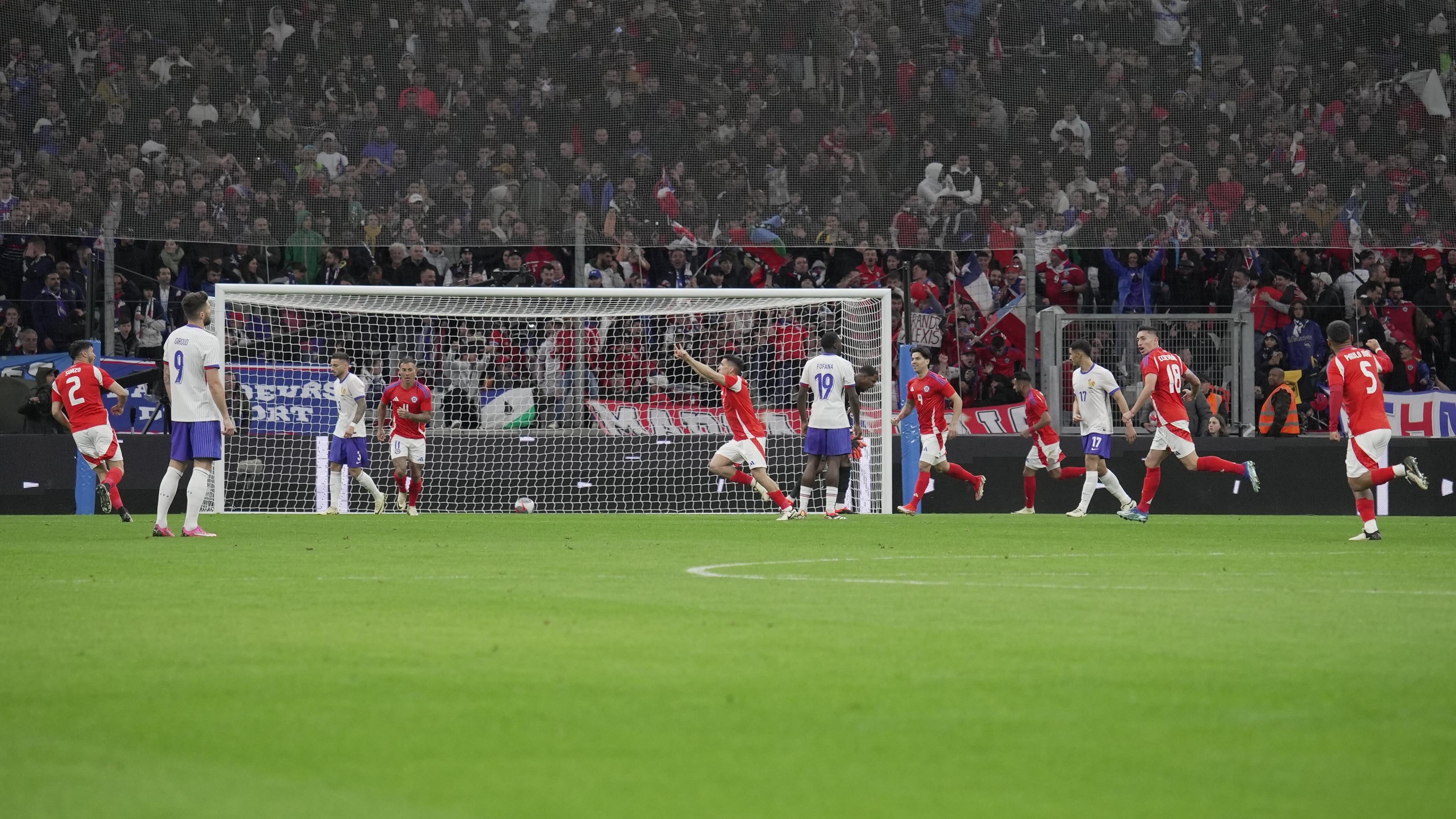 Gol de Marcelino Núñez para La Roja contra Francia
