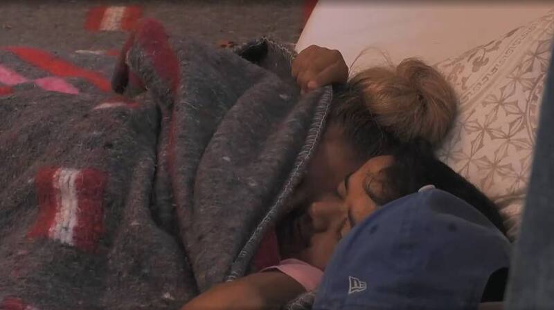 Daniela Castro y Miguelito en "Tierra Brava".