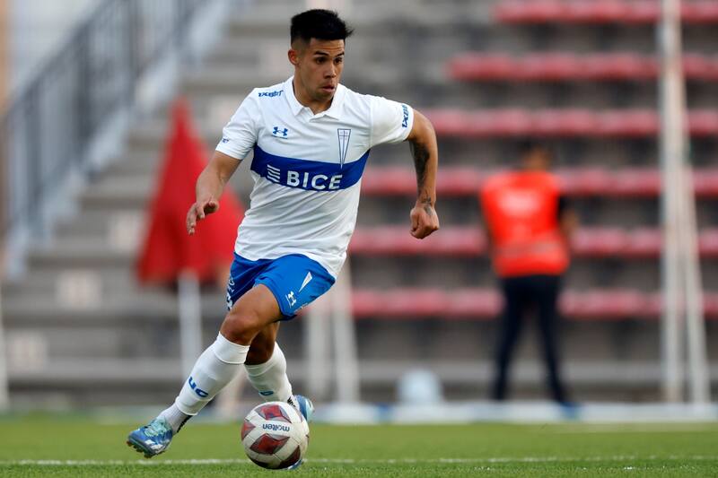 Alexander Aravena habría sido ofrecido a River Plate Foto: Agencia Aton.