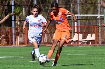 Tres ruedas y zonas geográficas: así se jugará la enmarañada segunda división del fútbol femenino