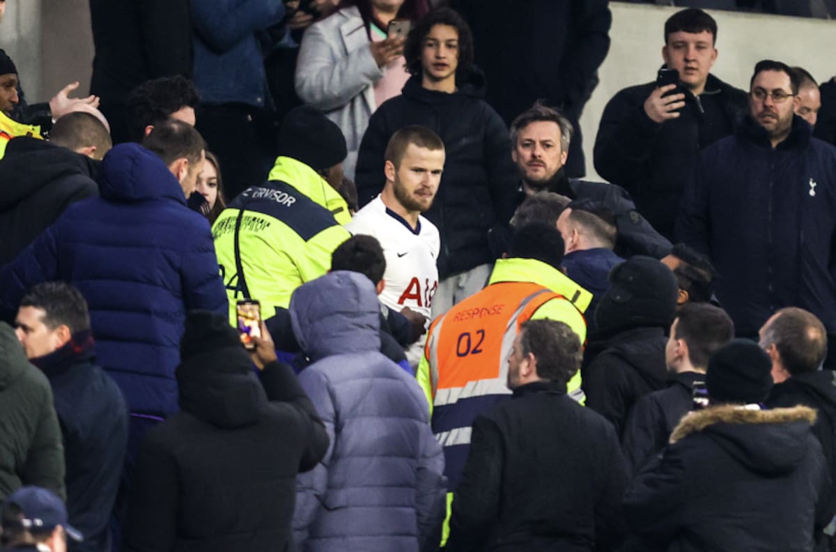 Mourinho defendió a Eric Dier por saltar a la galería a increpar a un hincha