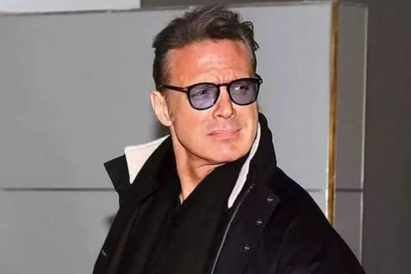 Usuarios opinan que el cantante luce rejuvenecido