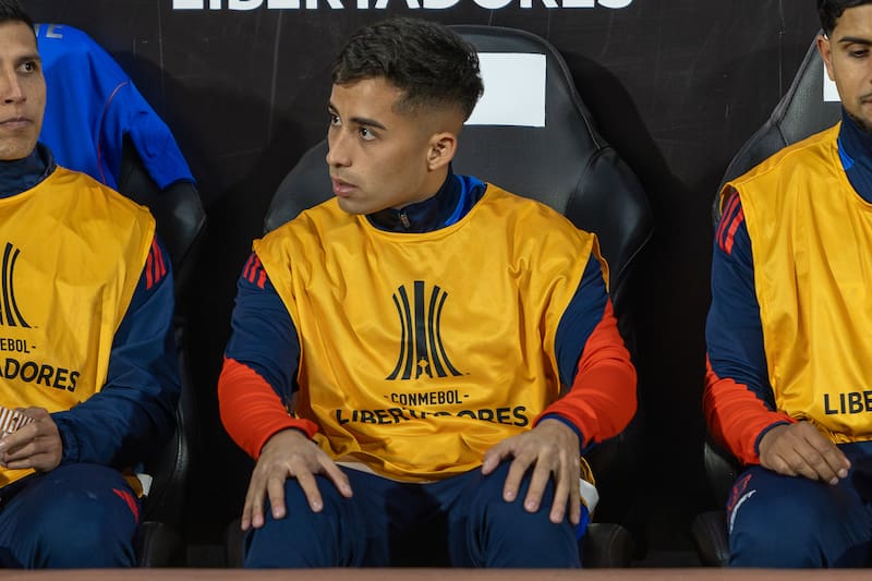 Lucas Assadi en la banca por Copa Libertadores.