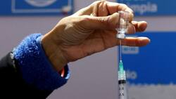 Niños y niñas desde los 5 años se podrán vacunar con Pfizer: ISP lo autorizó "de forma unánime"