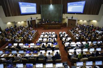 Cámara de Diputados definió 12 personas para Comisión Experta: ¿Quiénes son y a qué se dedican?