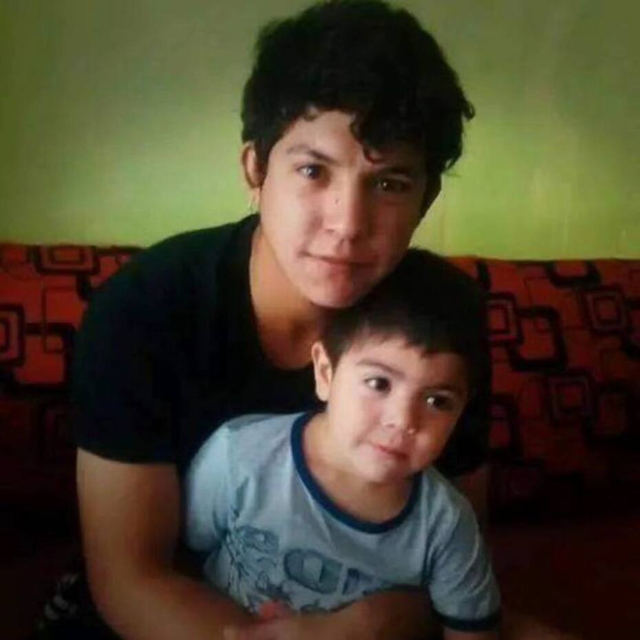 “El Gitano” junto a su hijo, Lukas