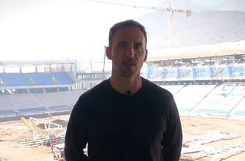 “Ya se puede sentir el ambiente”: Chapa Fuenzalida visitó el Claro Arena de la UC y así reaccionó