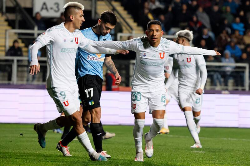 El uruguayo-chileno transformó las críticas en elogios en la victoria de la U sobre O'Higgins. Foto: Aton.