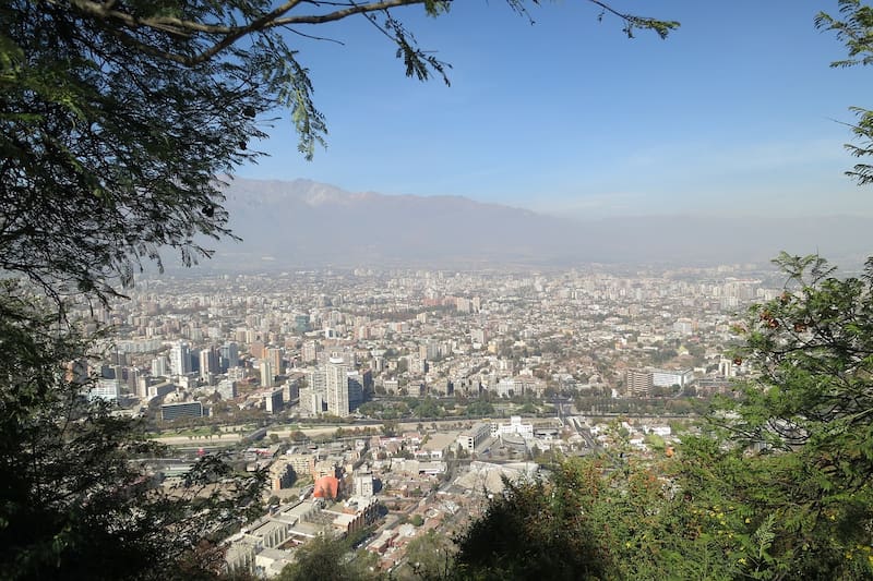 Para este domingo 1 de octubre el clima en Santiago presentará nubosidad parcial.