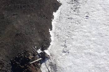 Increíble: Rescatan cuerpos de militares tras 40 años enterrados en la cordillera