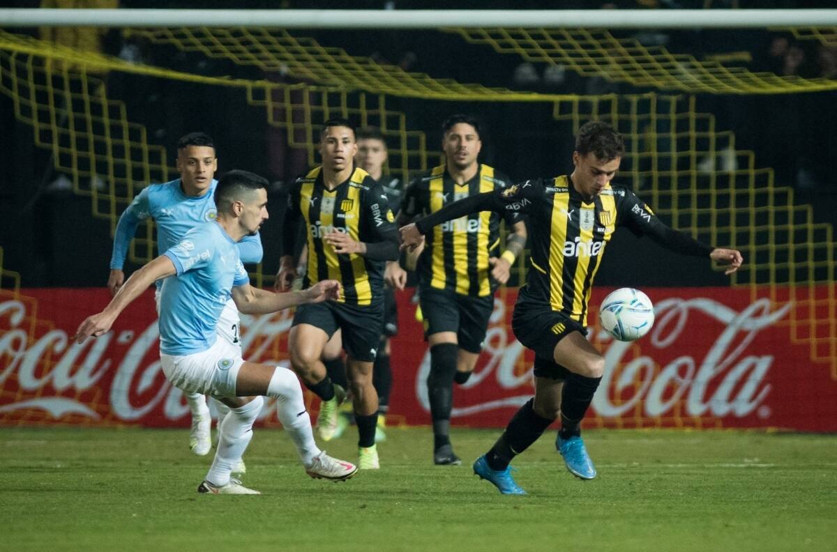 Escándalo en Uruguay: dos referentes de Peñarol fueron acusados de cometer delitos sexuales