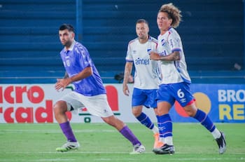 Se fue con polémica de Deportes Concepción y ahora vive una pesadilla en Nacional de Uruguay