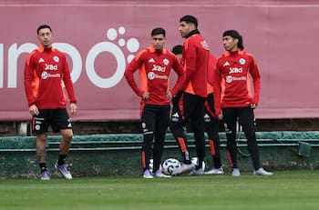 Partido clave ante Uruguay: Chile arriesga tener la peor selección de su historia