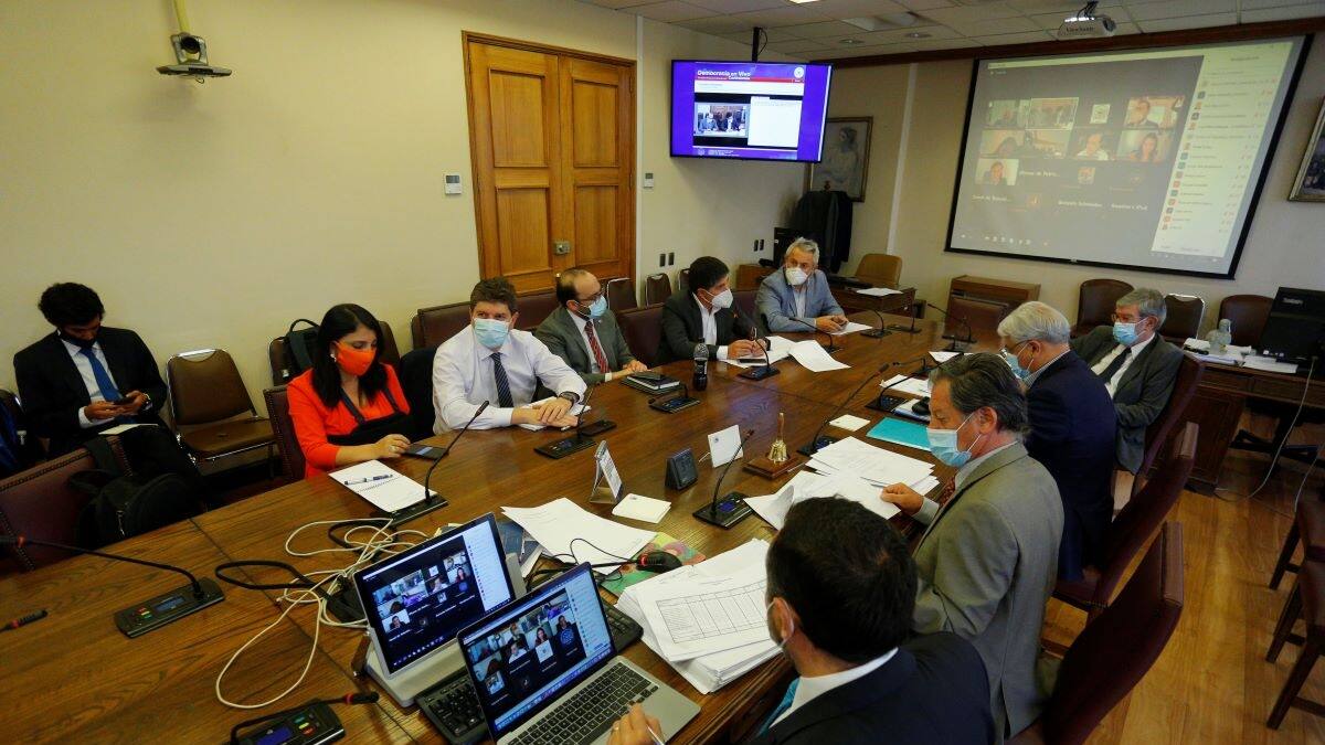 Tercer Retiro: Comisión de Trabajo revisará hoy proyecto del Gobierno y podría votarse el viernes