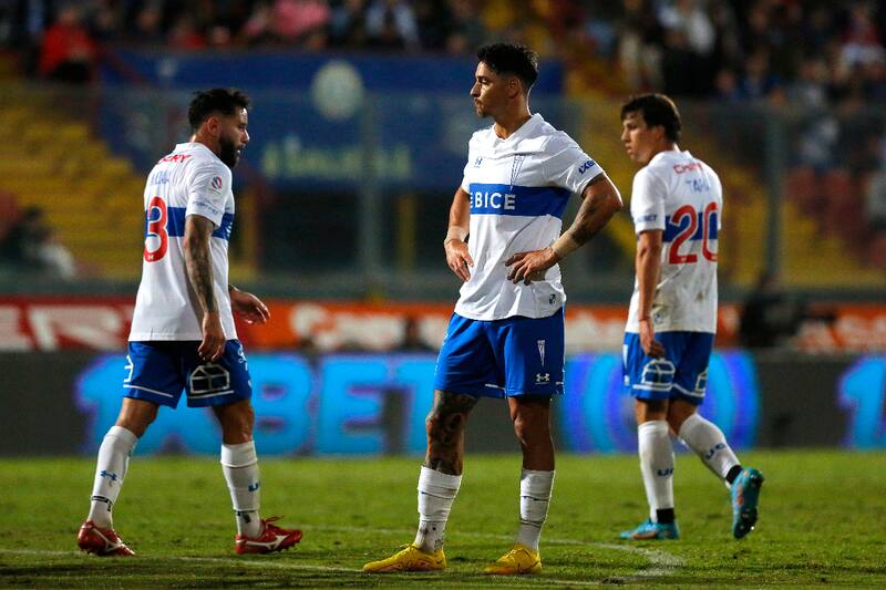 Universidad Católica va por el título del Campeonato Nacional, pero uno de sus jugadores podría partir. Foto: Agencia Aton.