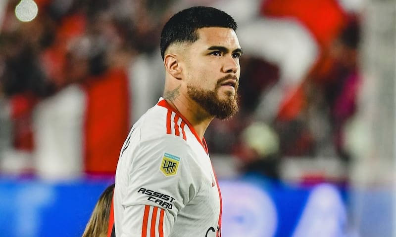 El chileno ve con buenos ojos un futuro retiro en el cuadro argentino. Créditos: @riverplate.