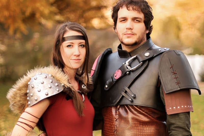 Los vikingos de ¿Cómo Entrenar a tu Dragón? son una opción perfecta para vestirse en pareja en Halloween. Créditos: Pinterest.