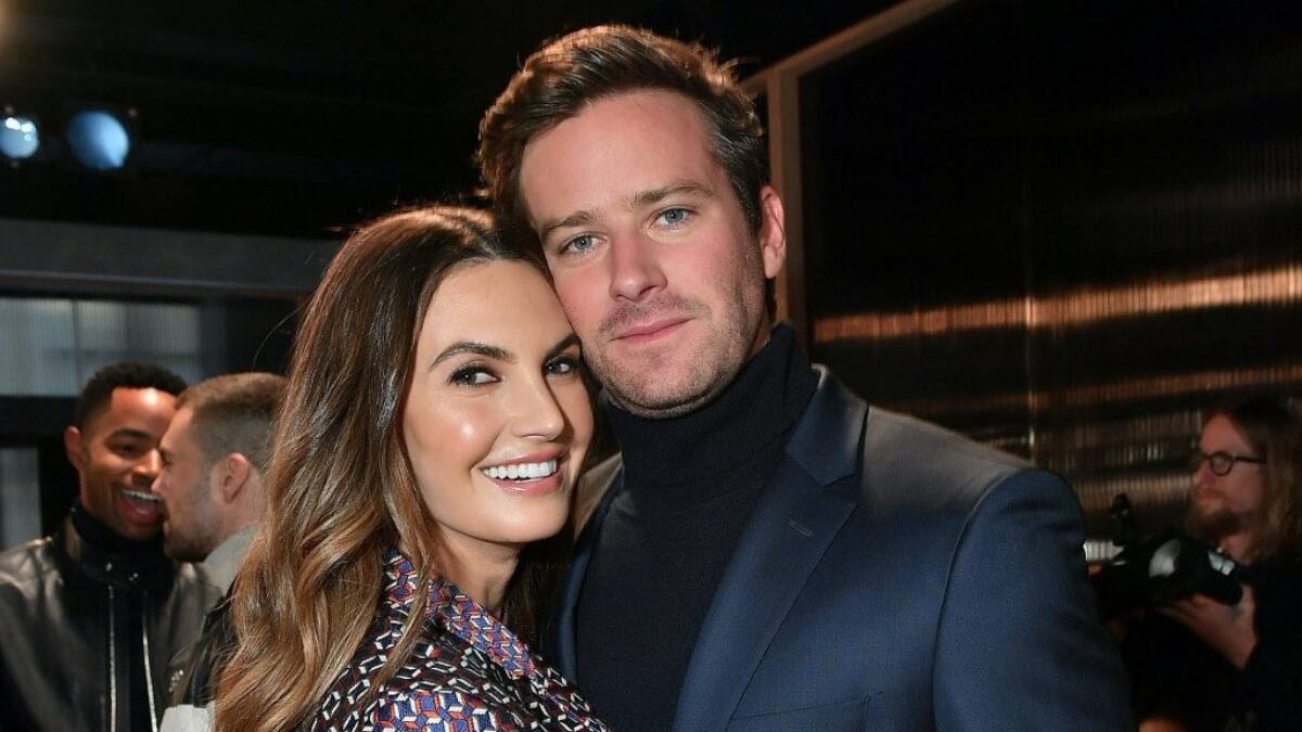 Ex esposa de Armie Hammer rompió el silencio tras acusaciones de abuso y canibalismo del actor: “No me di cuenta cuánto no sabía”