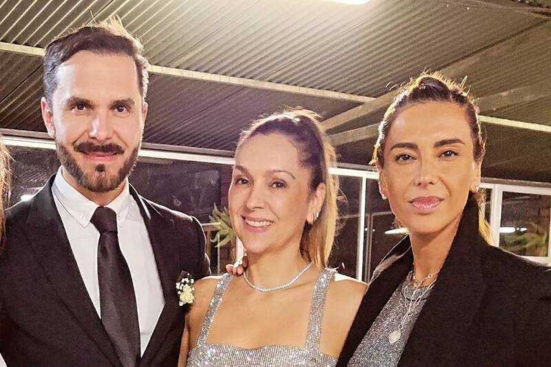 llevaron a sus padres al altar en especial matrimonio