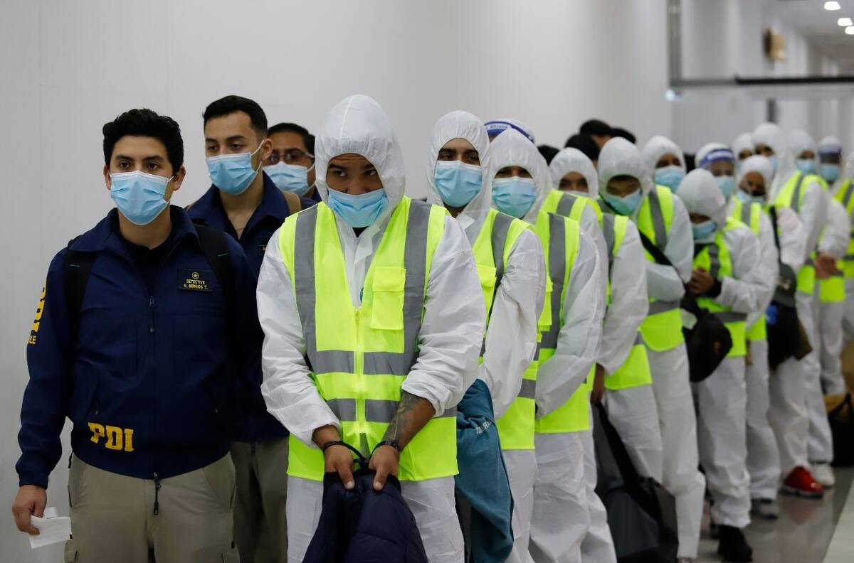 Nueva Ley de Migración: 55 extranjeros fueron expulsados desde Iquique
