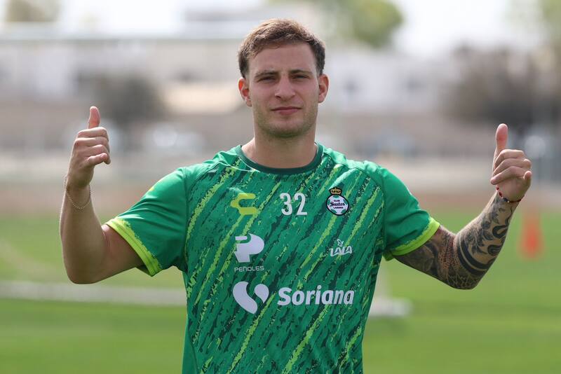 El chileno no se mueve de Santos Laguna. Foto: @ClubSantos.