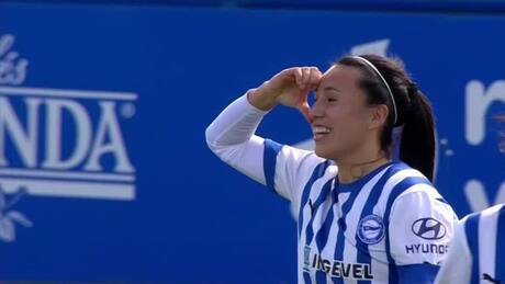 VIDEO | ¡Como crack! Camila Sáez anotó un golazo de tiro libre para la remontada del Alavés Gloriosas en España