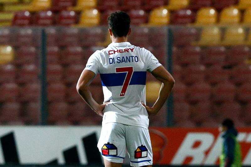 ha sido uno de los más criticados por los hinchas de la UC. Foto: Agencia Aton.