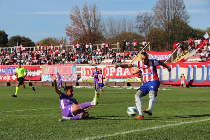 Deportes Linares vs Deportes Concepción, Campeonato Nacional de Segunda División.