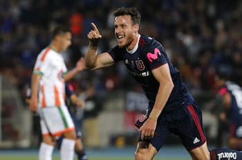 Jugando tenis: La nueva faceta de Ángelo Henríquez y su novia en vacaciones