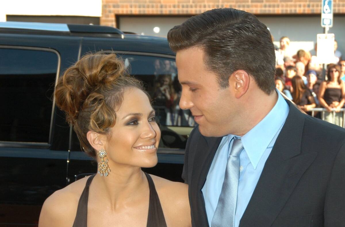 ¡Con una gran sonrisa en el rostro!: Descubren a Ben Affleck saliendo de la casa de Jennifer Lopez por la mañana