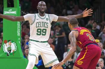 ¿Quién es Tacko Fall?: El basquetbolista más alto de la NBA y que impresiona por el particular lanzamiento de sus tiros libres