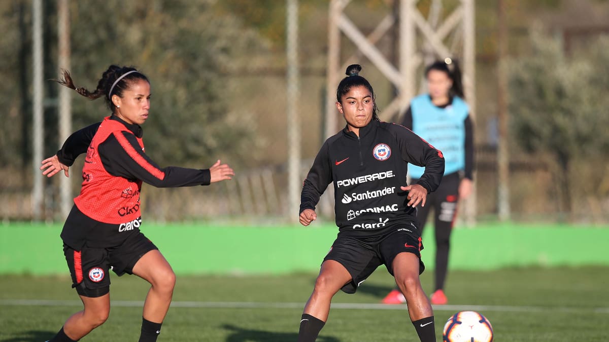 La 'Roja' Femenina se prepara para su segundo partido en la Turkish Women´s Cup