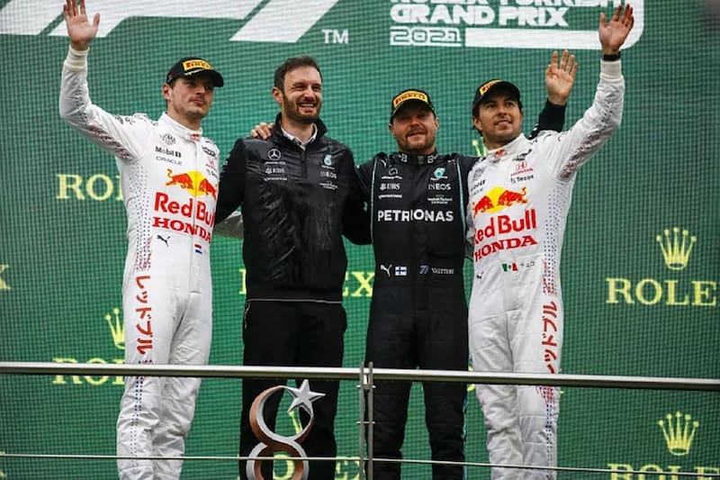 Checo Pérez sigue teniendo diferencias con Max Verstappen