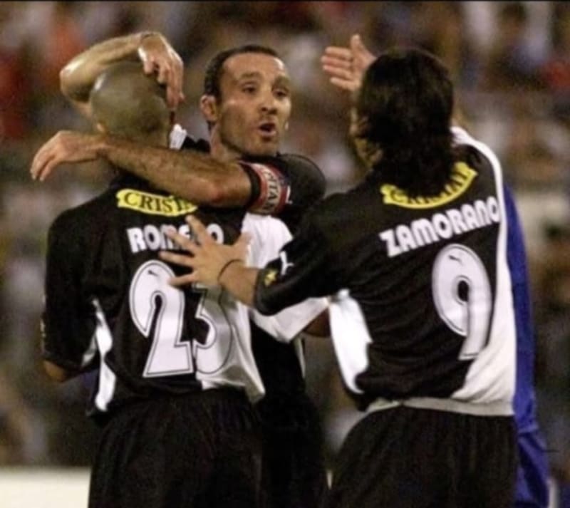 Con dos referentes: Marcelo Espina e Iván Zamorano.