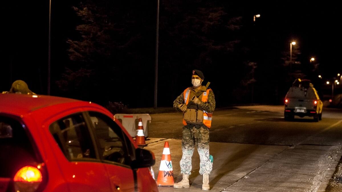 Por si lo olvidaste: El toque de queda se mantiene a las 22:00 horas en todo el país