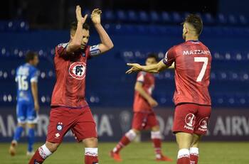 VIDEO: El golazo de Walter Mazzantti que le dio el triunfo a Huachipato en Paraguay